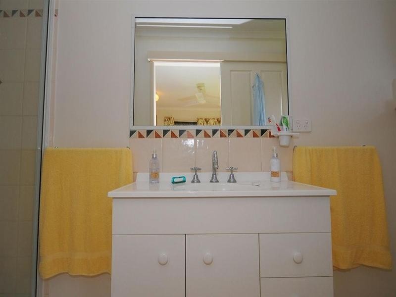 27 Johnston Boulevard, Urraween QLD 4655