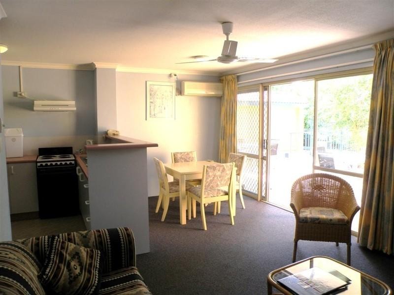 5/383 Esplanade, Torquay QLD 4655