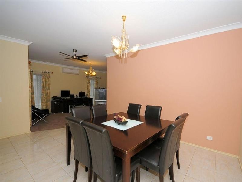 8 Stringybark Drive, Urangan QLD 4655