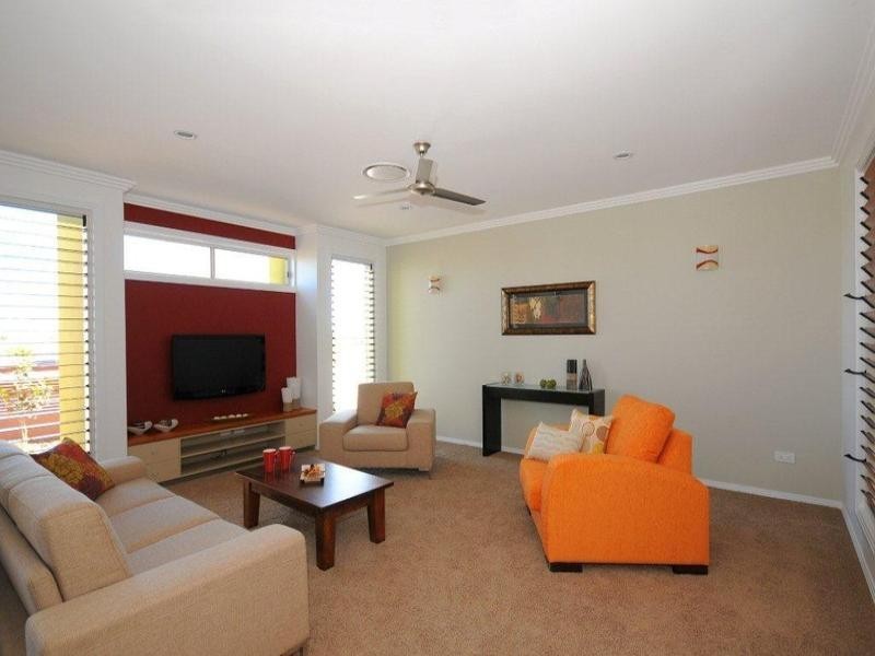 36 Lady Penrhyn Drive, Eli Waters QLD 4655