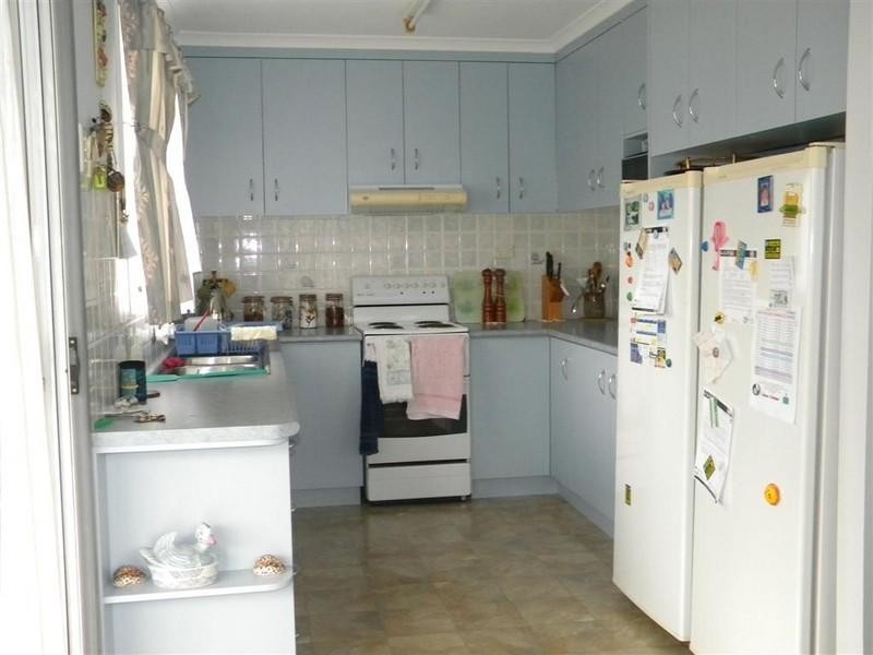 29 Murphy Street, Point Vernon QLD 4655