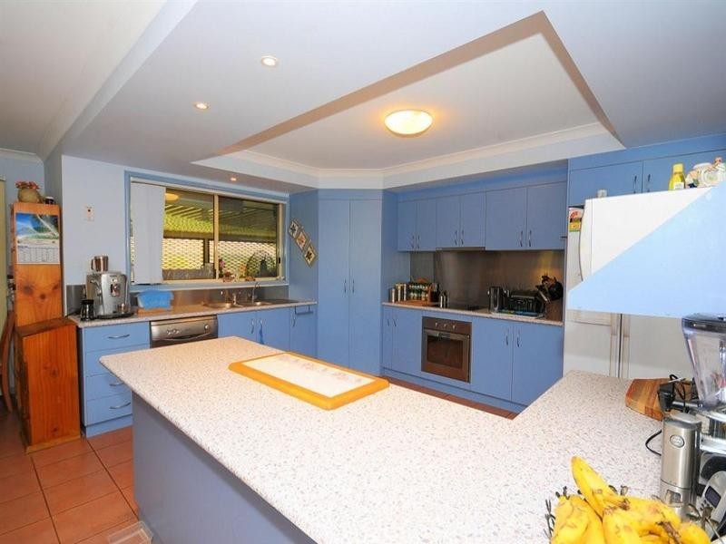 118 Cove Boulevard, River Heads QLD 4655