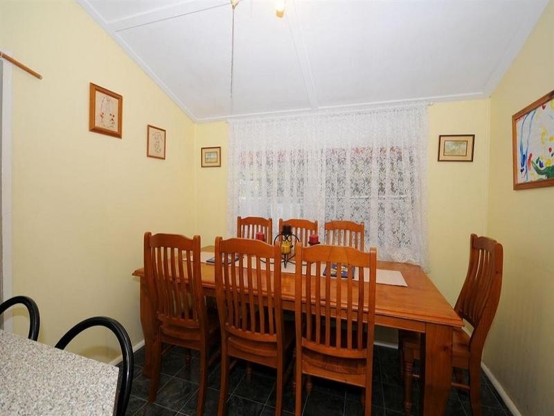 11 King Street, Urangan QLD 4655