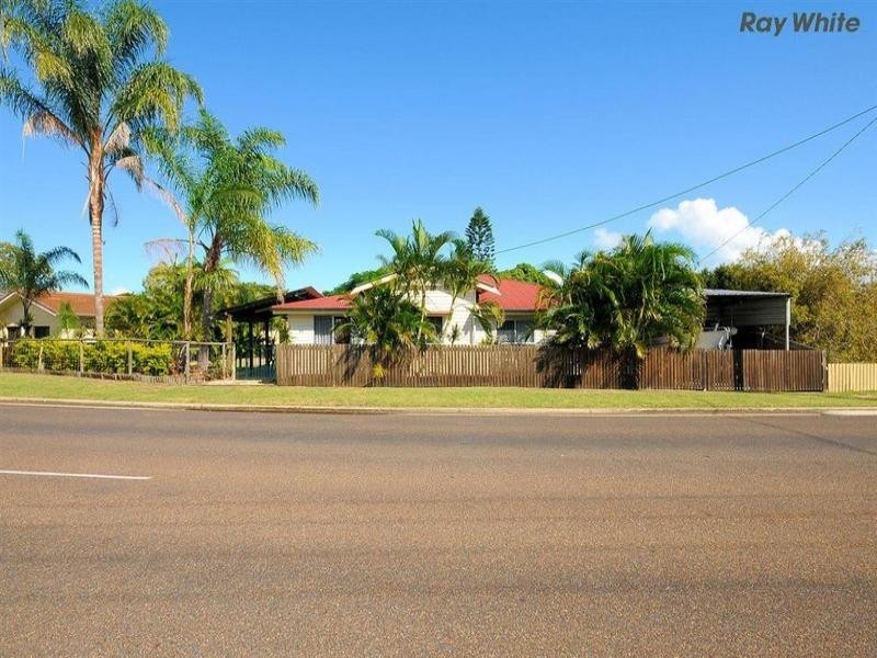 11 King Street, Urangan QLD 4655