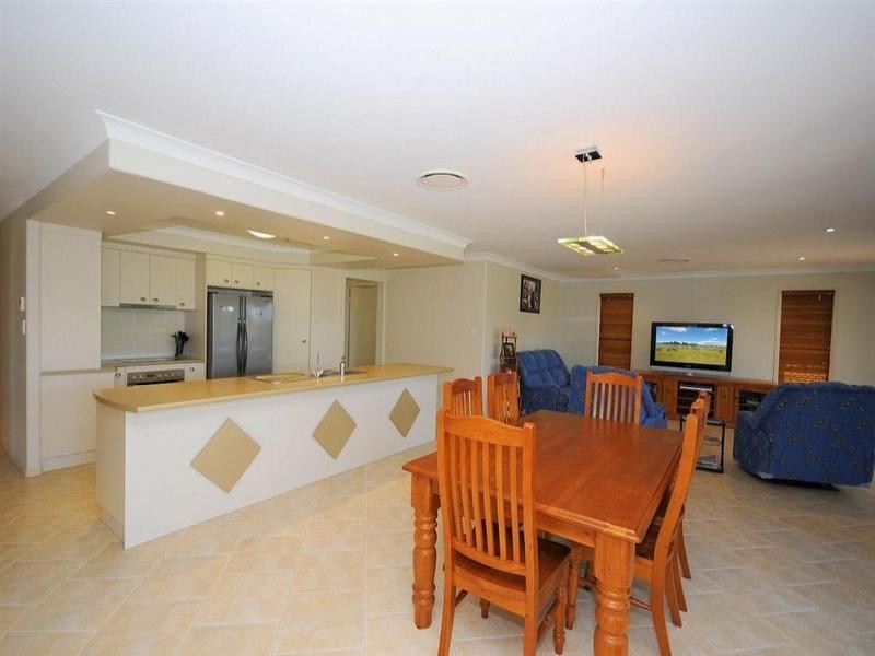 25 Yarrilee Circuit, Hervey Bay QLD 4655