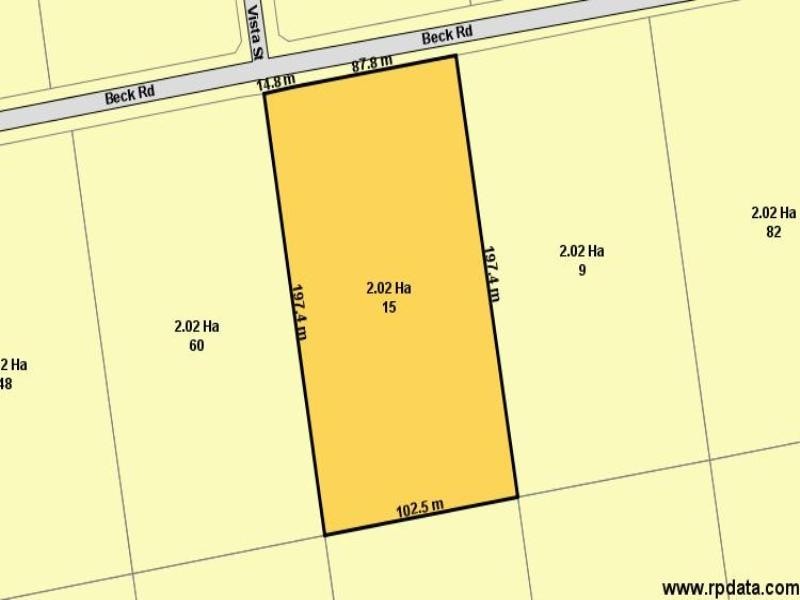 15 Beck Road, Urangan QLD 4655