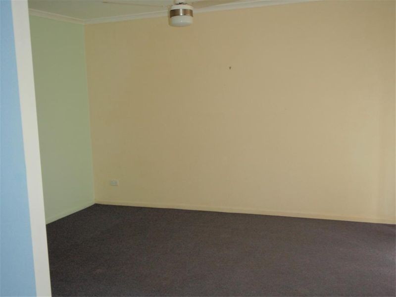 103 Lauren Street, Urangan QLD 4655