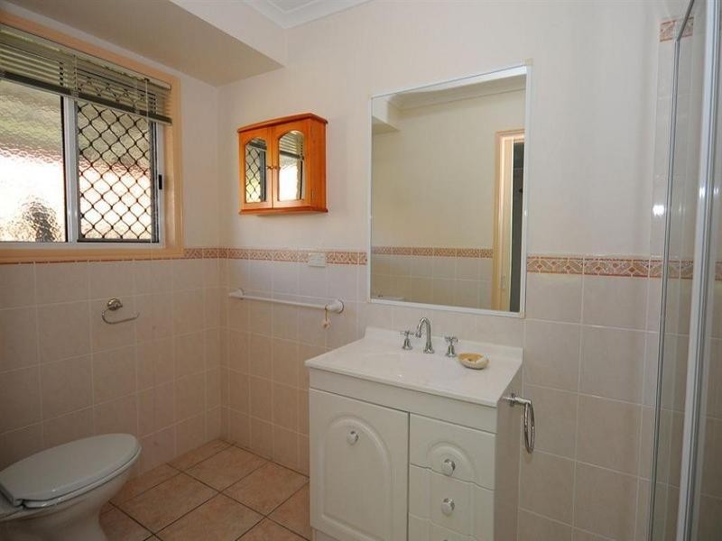 12 Heather Way, Urraween QLD 4655