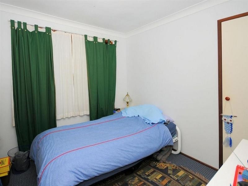 32 Barker Street, Point Vernon QLD 4655