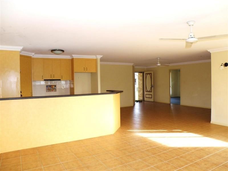 31 Heather Way, Urraween QLD 4655