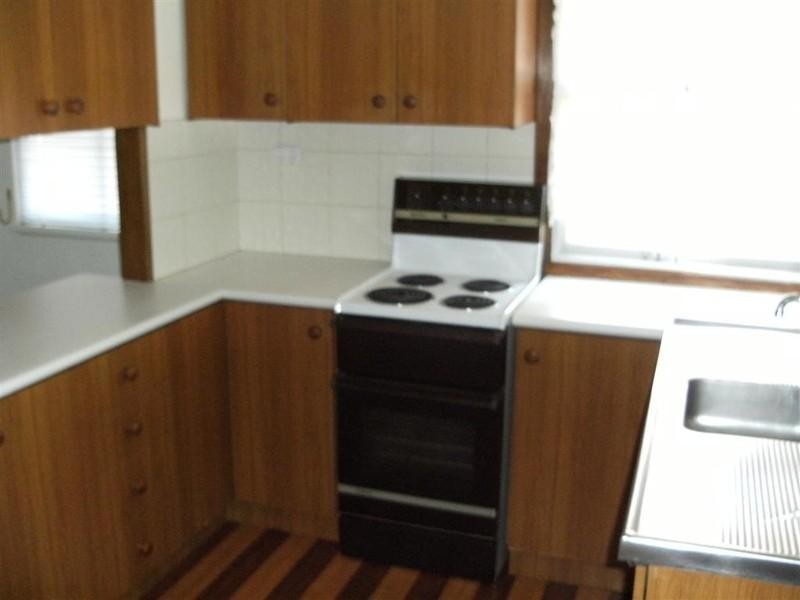 23 Helsham Street, Point Vernon QLD 4655