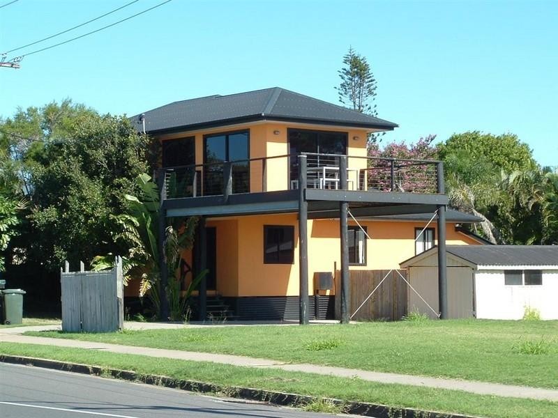 3 Elizabeth Street, Urangan QLD 4655