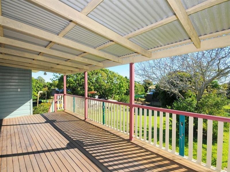 49 Dayman Street, Urangan QLD 4655