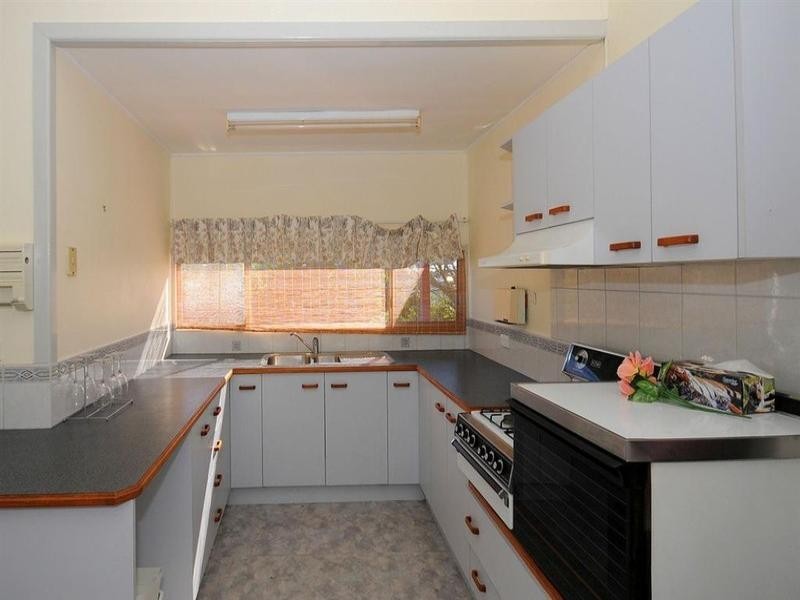 49 Dayman Street, Urangan QLD 4655