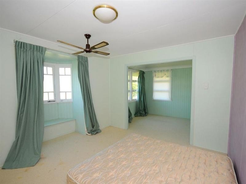 49 Dayman Street, Urangan QLD 4655