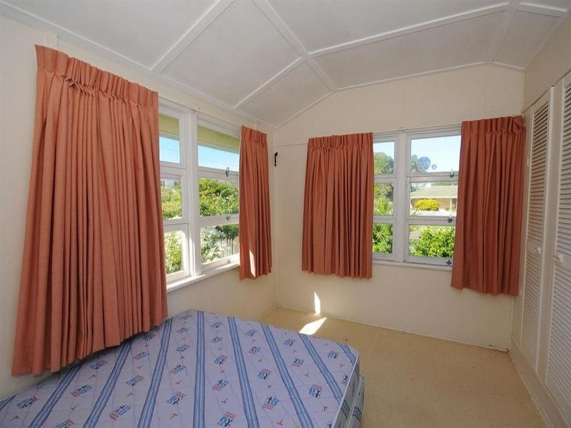 49 Dayman Street, Urangan QLD 4655