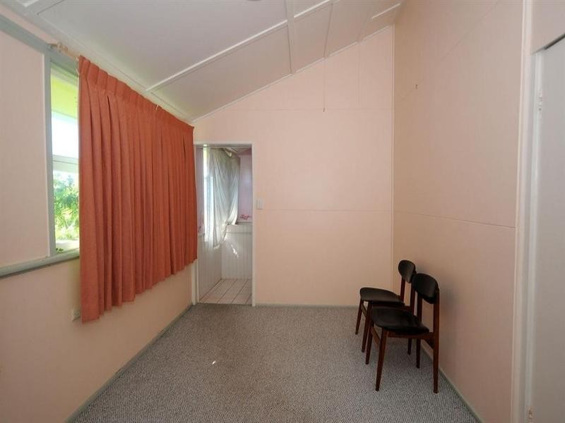 49 Dayman Street, Urangan QLD 4655