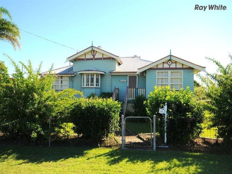 49 Dayman Street, Urangan QLD 4655