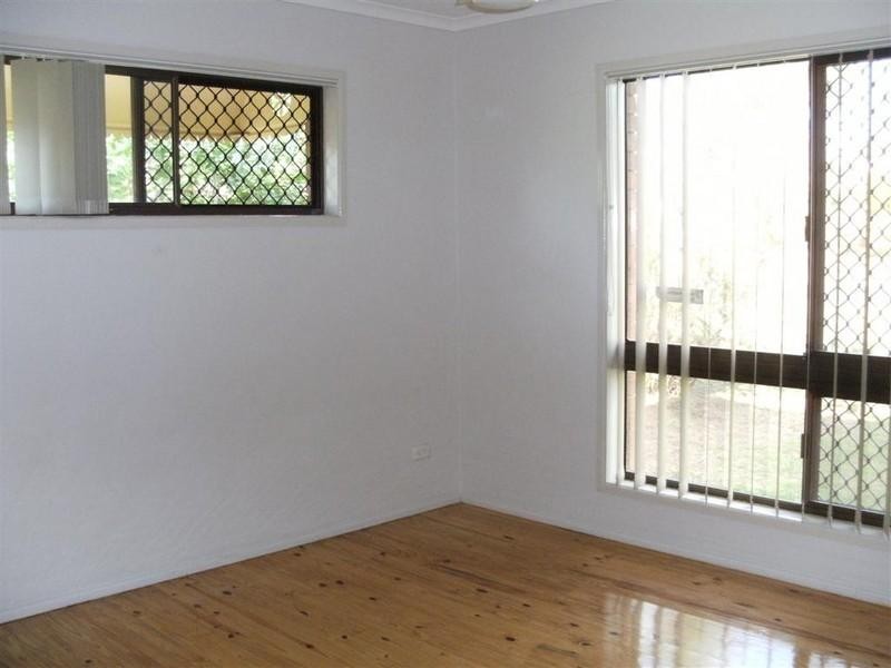5 Preston Street, Point Vernon QLD 4655