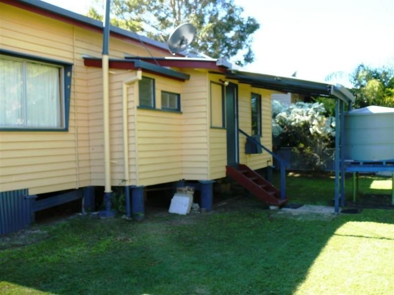 207 Torquay Terrace, Torquay QLD 4655