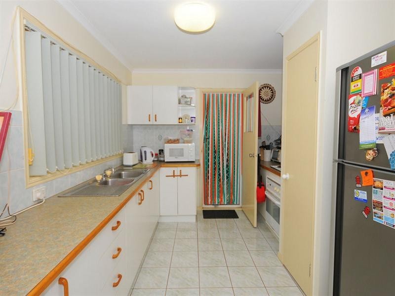 6 Moorhen Court, Eli Waters QLD 4655