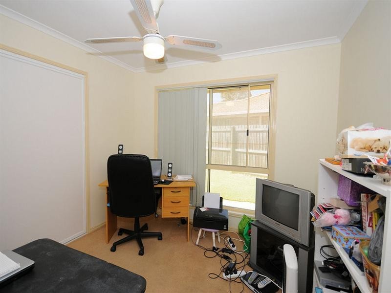 6 Moorhen Court, Eli Waters QLD 4655