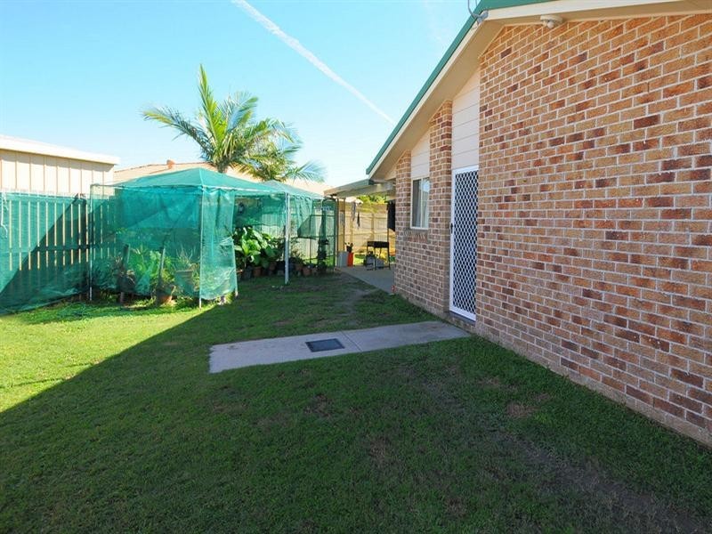 6 Moorhen Court, Eli Waters QLD 4655