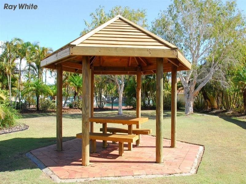 U2 Break Free Resort, Buchaneer Drive, Urangan QLD 4655