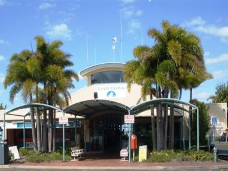 117 Bucaneer Avenue, Urangan QLD 4655