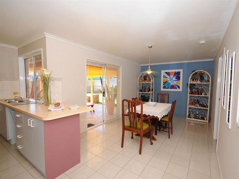 24 Michelle Drive, Point Vernon QLD 4655