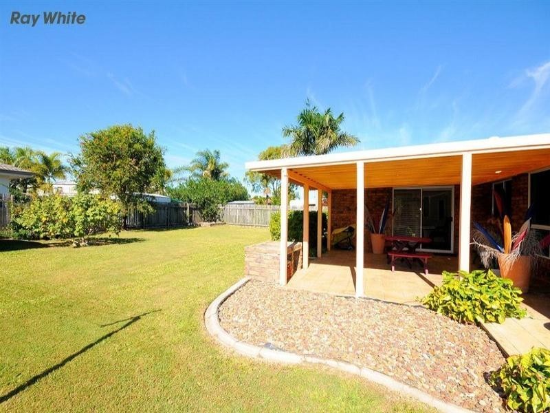 24 Michelle Drive, Point Vernon QLD 4655