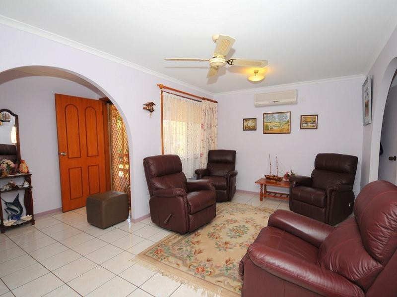 305 Boat Harbour Drive, Scarness QLD 4655