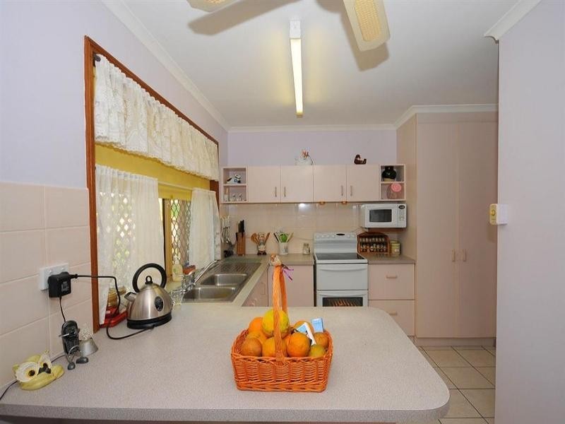 305 Boat Harbour Drive, Scarness QLD 4655