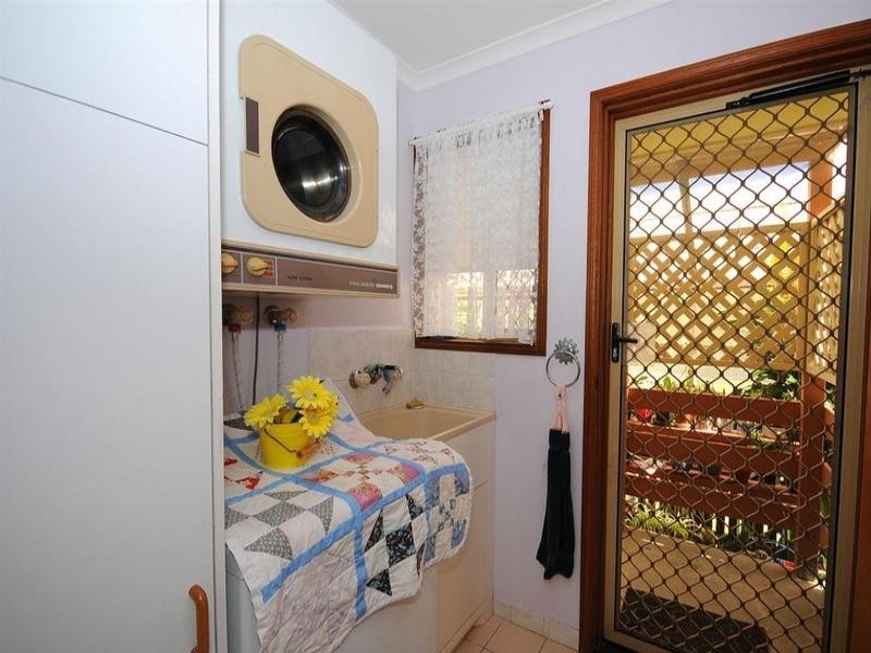 305 Boat Harbour Drive, Scarness QLD 4655