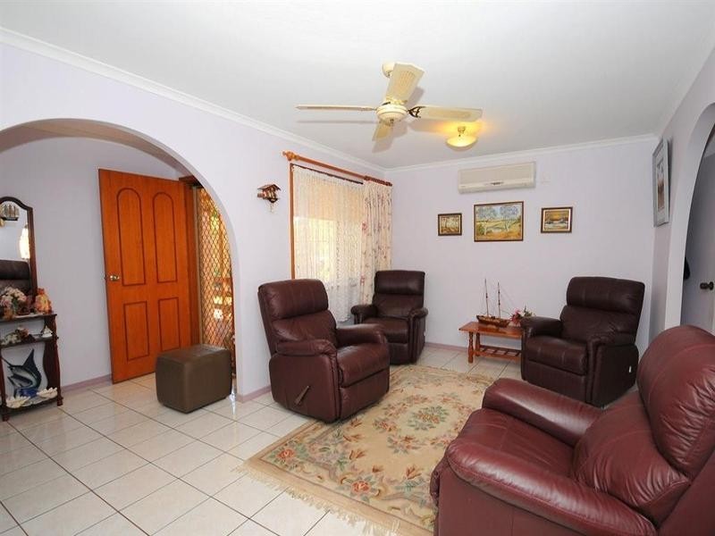 305 Boat Harbour Drive, Scarness QLD 4655
