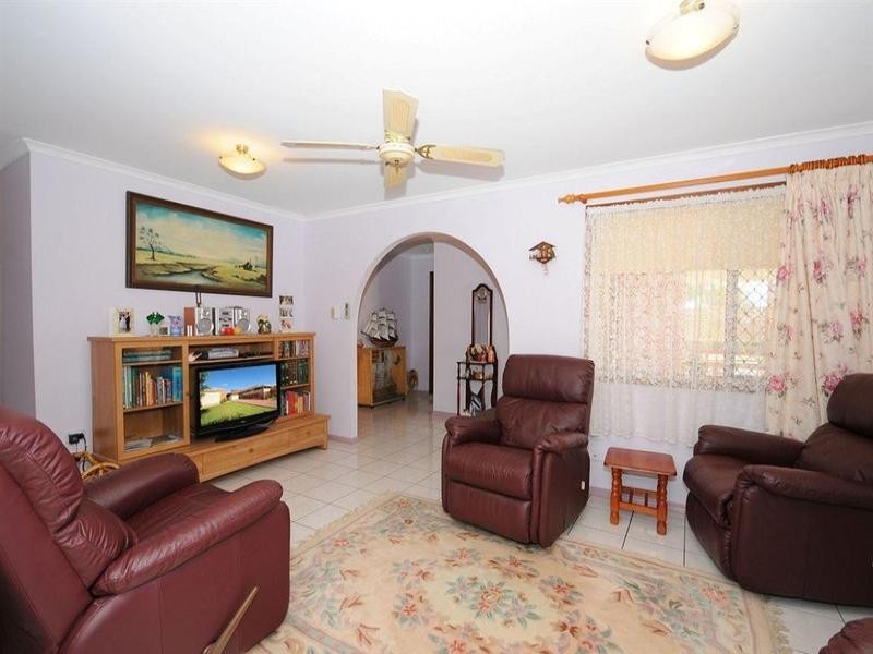 305 Boat Harbour Drive, Scarness QLD 4655