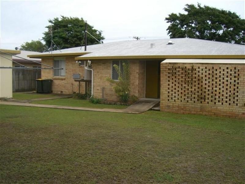 24 Dover Street, Pialba QLD 4655