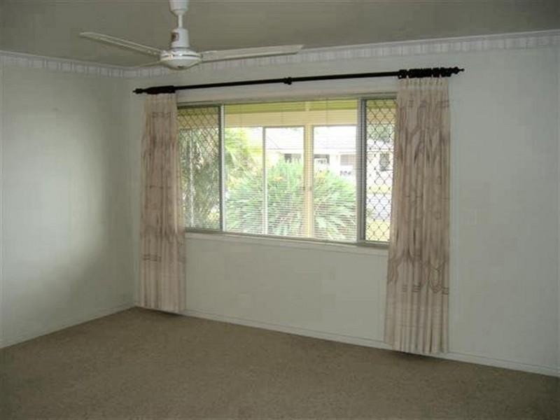 24 Dover Street, Pialba QLD 4655