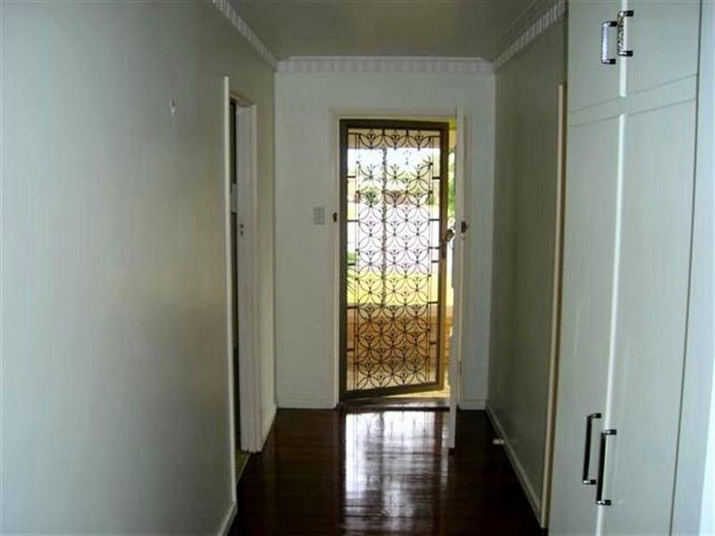 24 Dover Street, Pialba QLD 4655