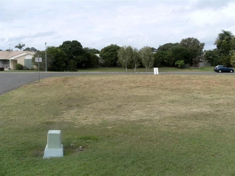 21 Merlin Drive, Urangan QLD 4655