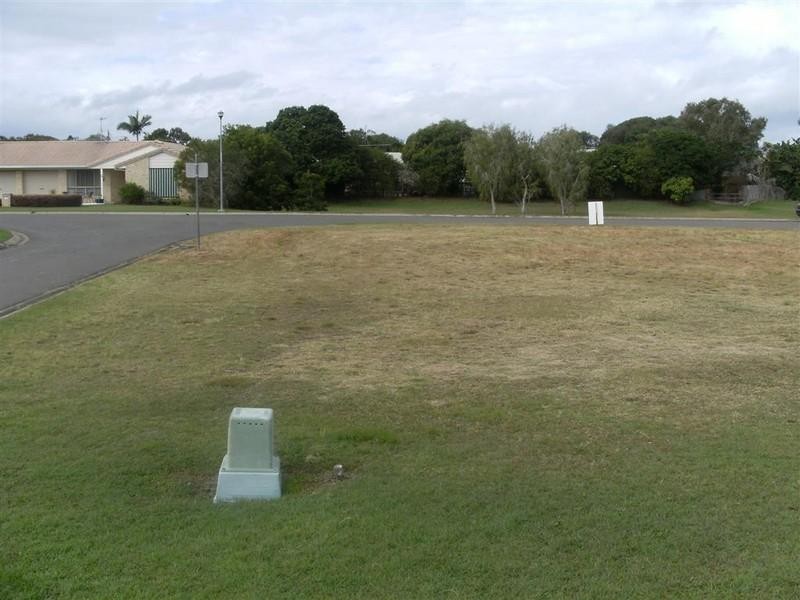 21 Merlin Drive, Urangan QLD 4655