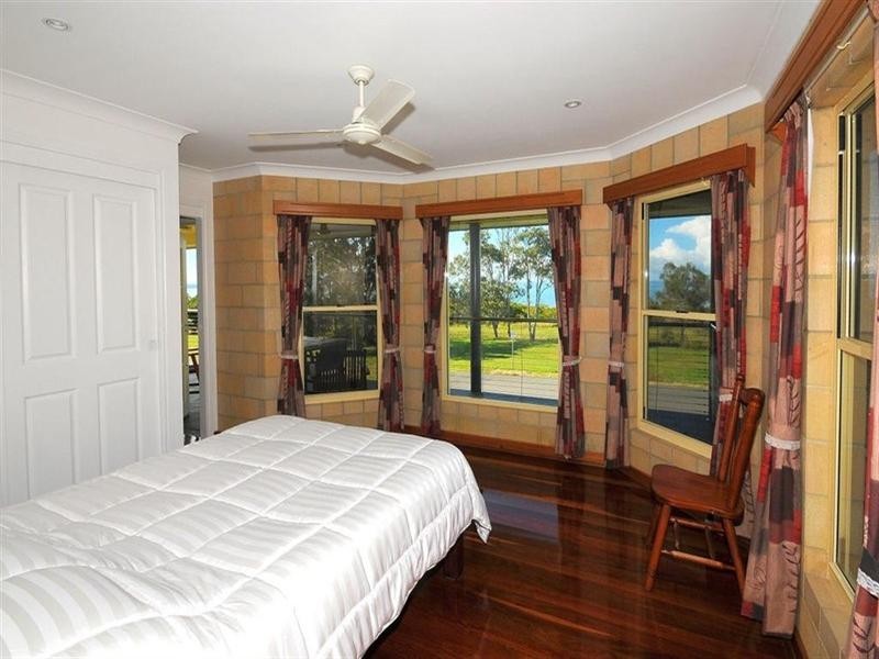 677 Charlton Esplanade, Urangan QLD 4655