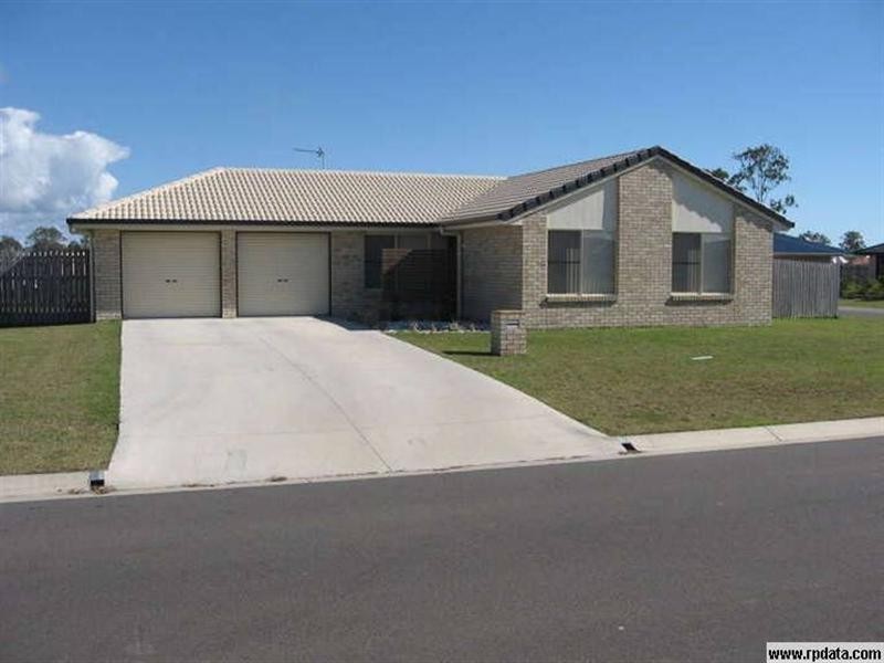 4 MANFRED Way, Point Vernon QLD 4655