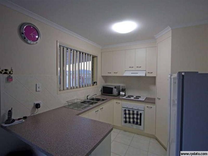 4 MANFRED Way, Point Vernon QLD 4655