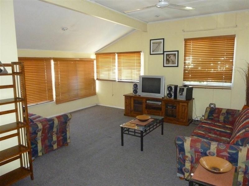55 Moreton, Toogoom QLD 4655