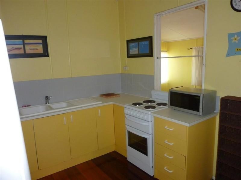 55 Moreton, Toogoom QLD 4655