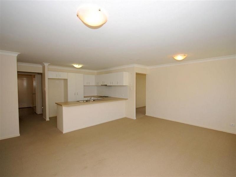 4 Beagle Avenue, Nikenbah QLD 4655