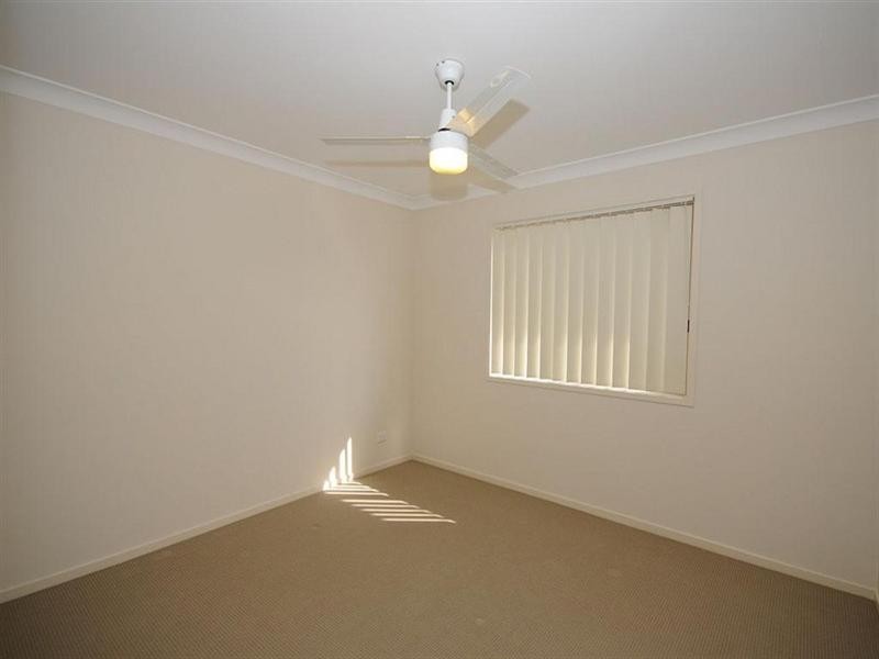 4 Beagle Avenue, Nikenbah QLD 4655