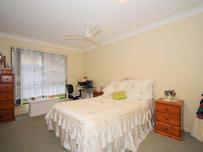 16 Gumtree Drive, Urraween QLD 4655