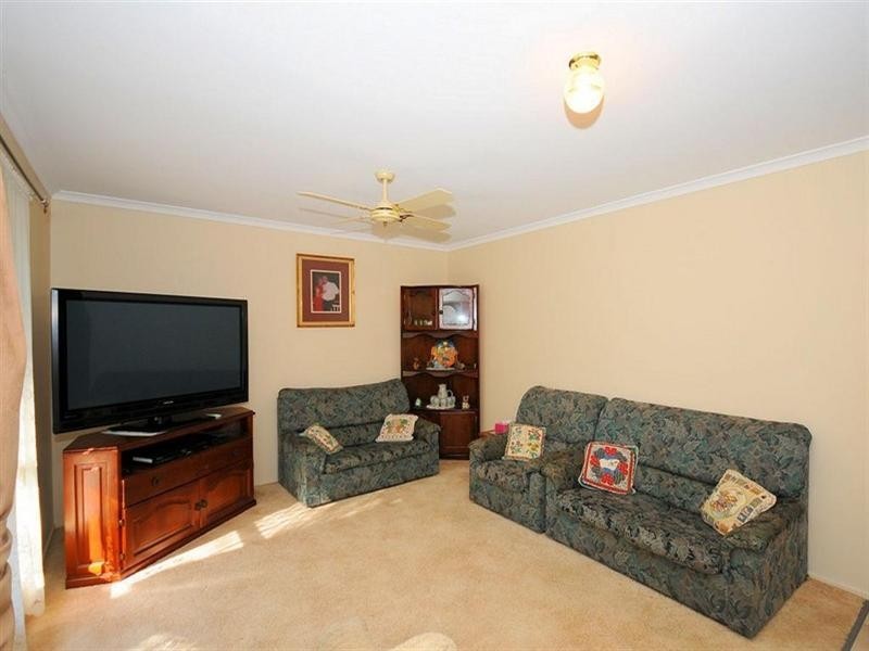 10 Phoenix Court, Kawungan QLD 4655